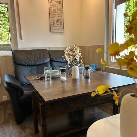 Charmanter Rueckzugsort Parkplatz Kueche Eigener Eingang Nuembrecht Extérieur photo